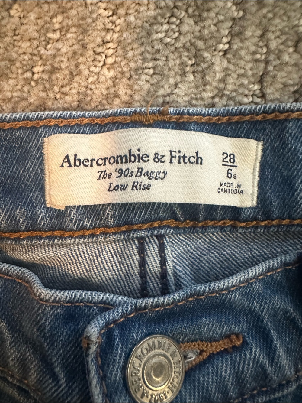Abercrombie & Fitch The '90s Baggy Low Rise Jeans - Blue
